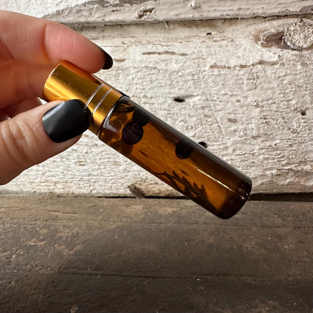 Come Back To Earth Grounding Oil Roller