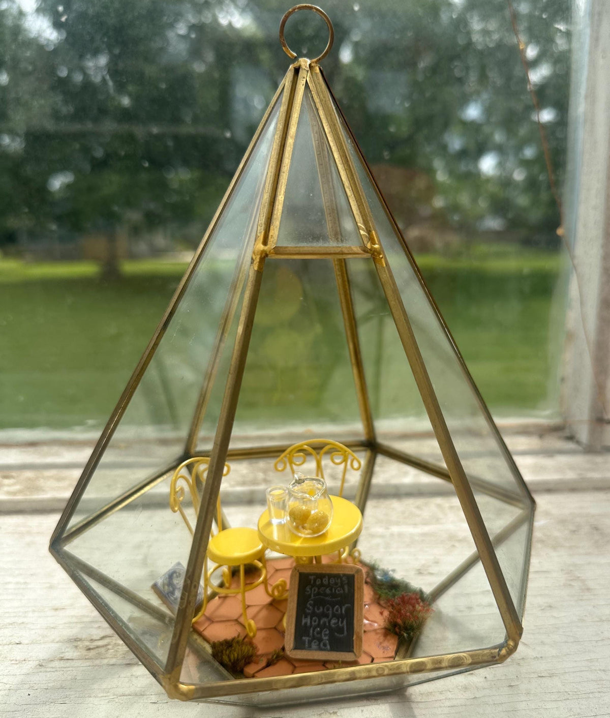 Miniature Greenhouse – Tiny Café