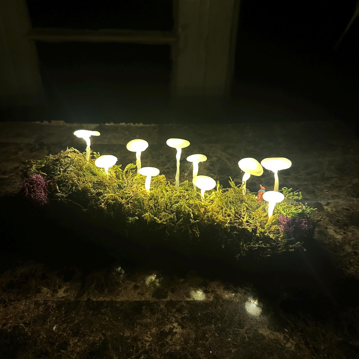 Glowing Mushroom Log – Pink
