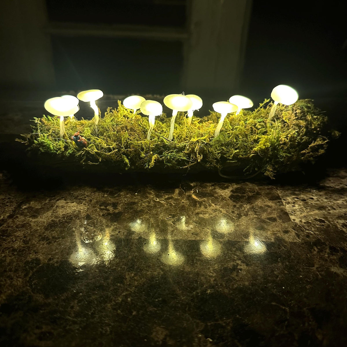 Glowing Mushroom Log – Pink