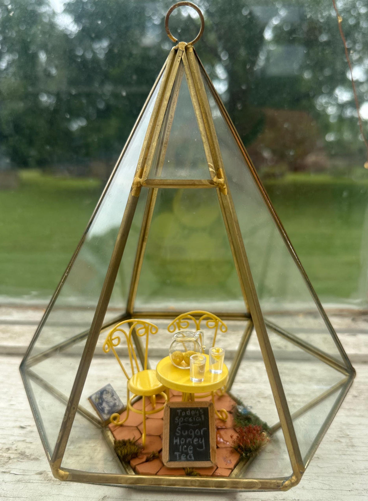 Miniature Greenhouse – Tiny Café