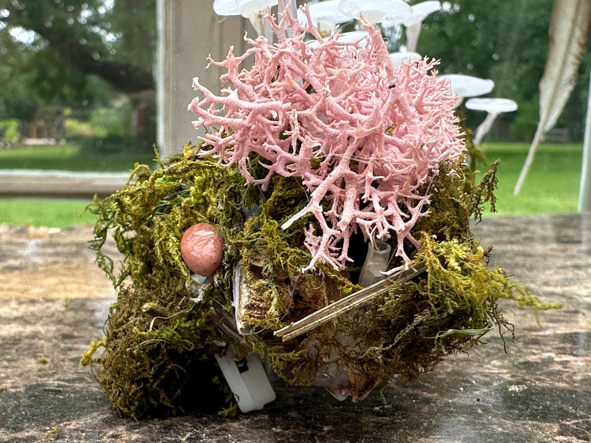 Glowing Mushroom Log – Light Pink
